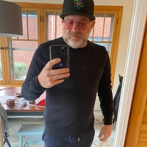 Meet your Posher, Sidney